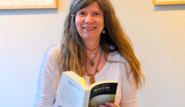 Krimi-Autorin liest im „Café TimeOut“ aus ihrem Buch