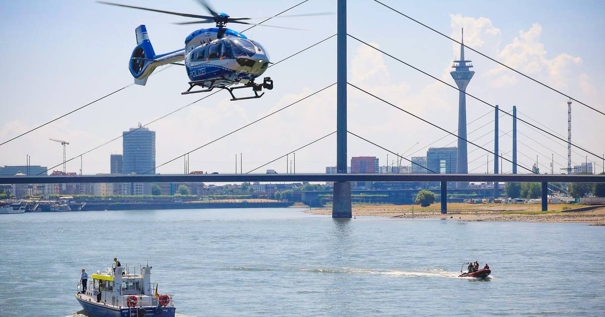 Person im Rhein – Großeinsatz am Freitagabend in Düsseldorf
