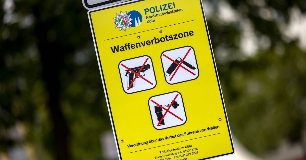 Polizei informiert Anwohner über Waffenverbotszone