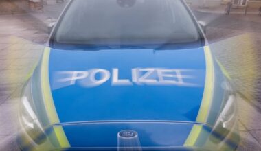 Mann (84) in Wuppertal ausgeraubt: Polizei sucht Zeugen
