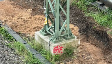 Zwei Granaten an Bahnstrecke gefunden