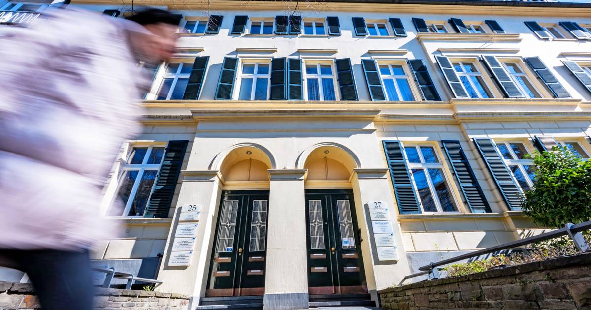 Bonner Politologie auf hartem Sparkurs