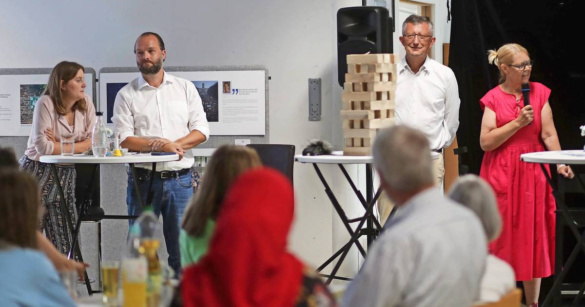 Wuppertaler Politiker stellen sich Fragen von Jugendlichen