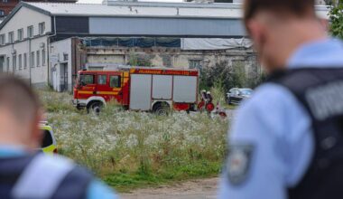 Fäkalien traten aus Kanal in Wuppertal-Langerfeld aus