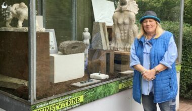 Claudia A. Grundei und ihr Kunstraum Grün im Botanischen Garten