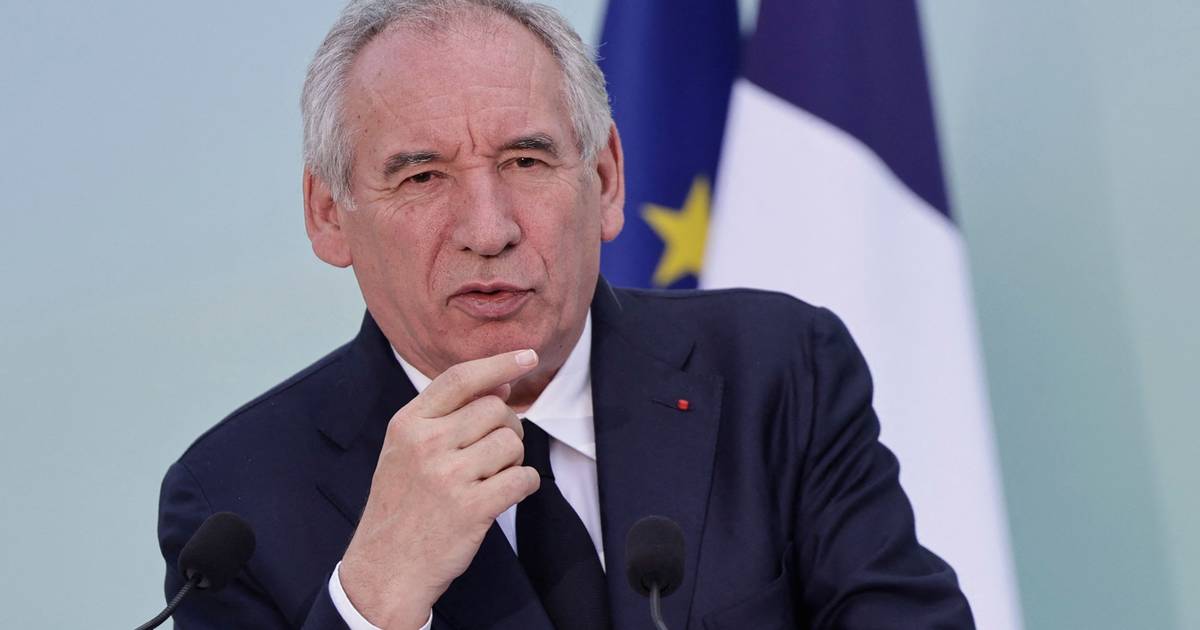 Frankreichs Premier Bayrou warnt vor Schuldenkrise: „Letzte Station vor dem Abgrund“ - RP Online