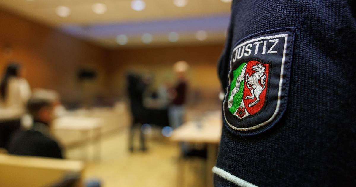 Wuppertal / Solingen: Prozess um Explosion im Mehrfamilienhaus