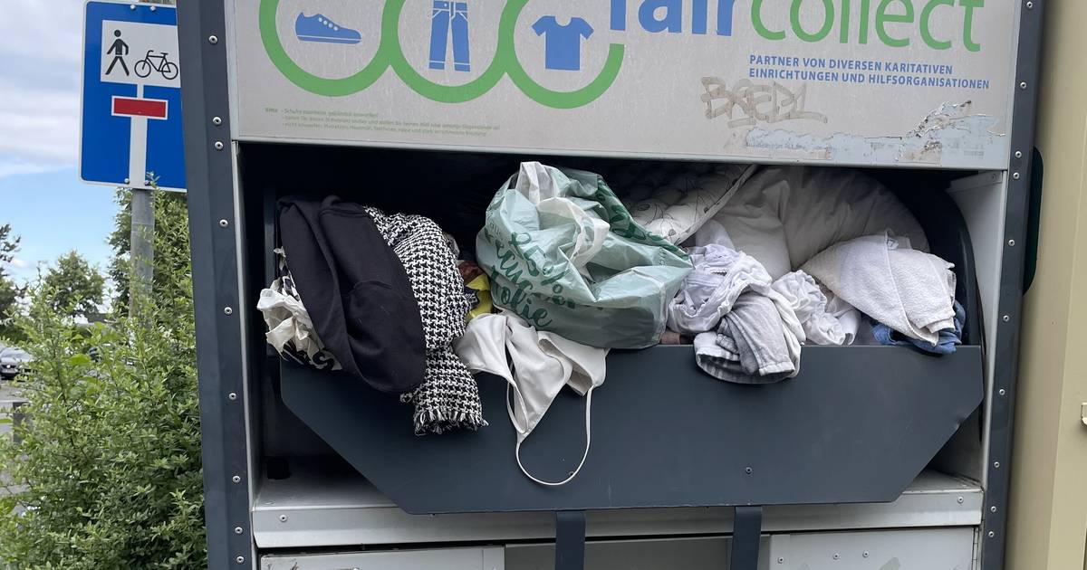 Altkleidercontainer in Bonn: Wem gehört er?