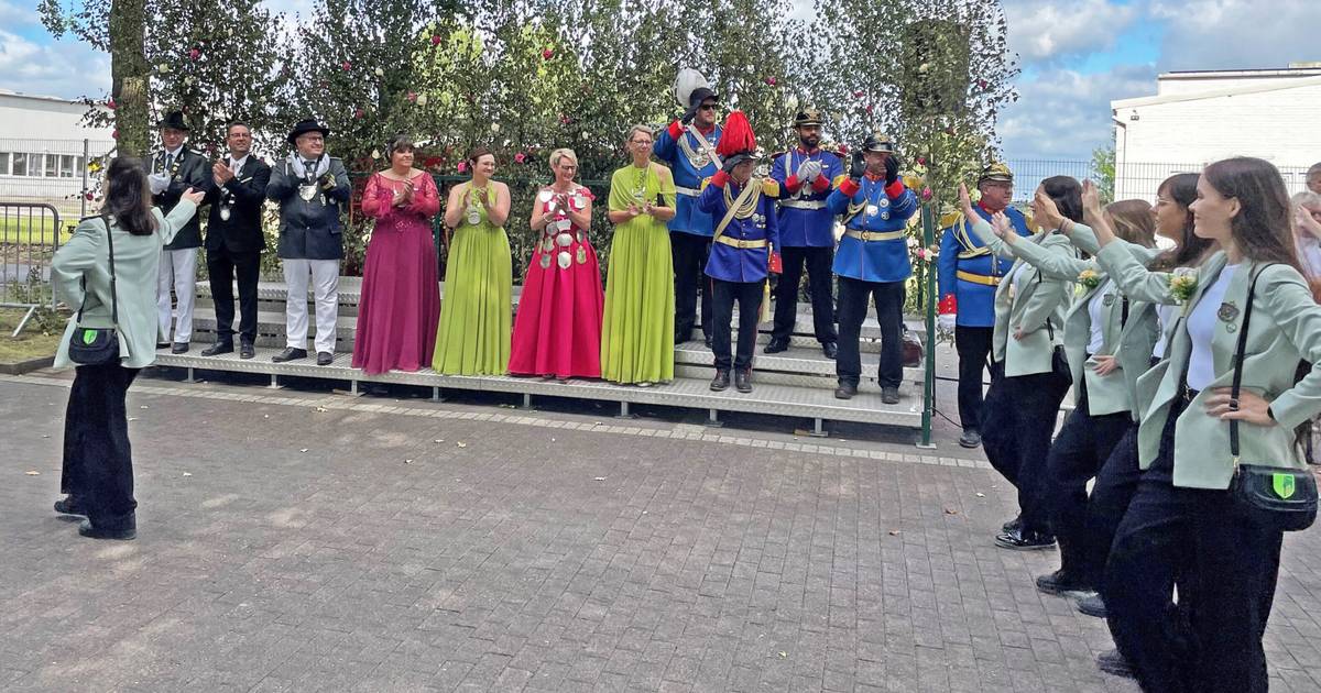Erstes Königin-Haus in Niederheide kommt gut an