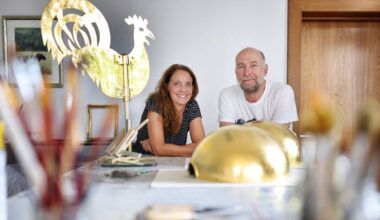 Vergolder von "EigenArt" bringen Stadtkirche zum Leuchten