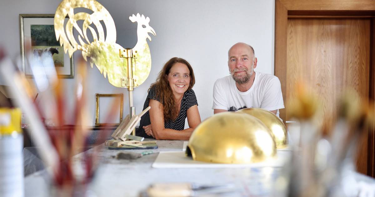 Vergolder von "EigenArt" bringen Stadtkirche zum Leuchten