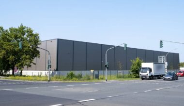 Mieter der Lagerhallen an Krefelder Straße