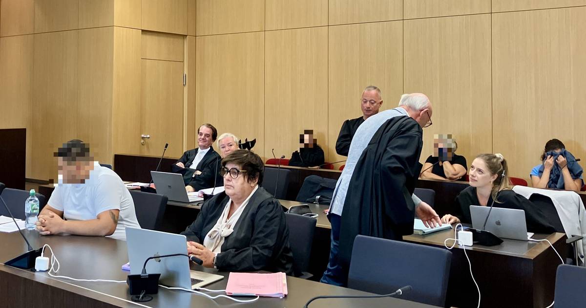 90-Jährige überfallen – drei Frauen und ein Mann vor Gericht