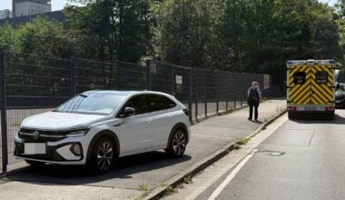 Wuppertalerin verliert Kontrolle über ihr Auto