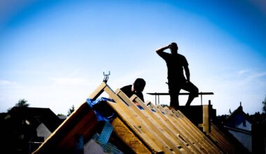 Bonn: Sonnenschutz bei Dachdecker - Hautkrebs als Berufskrankheit