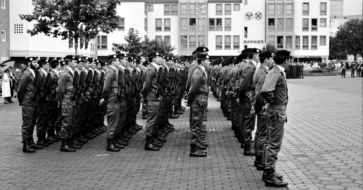 Bitburg vor 40 Jahren: Französische Arme verabschiedet sich