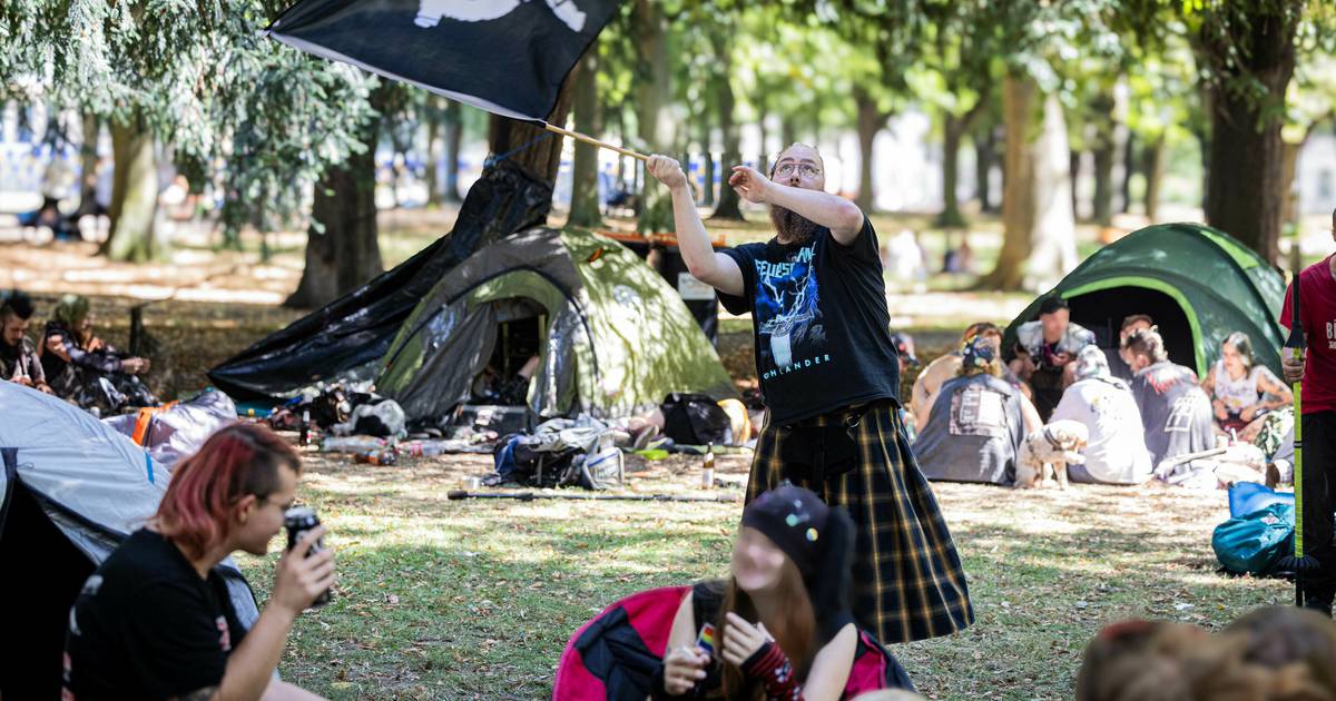 Warum der Bonner Einzelhandelsverband das Punker-Treffen in Bonn kritisch sieht