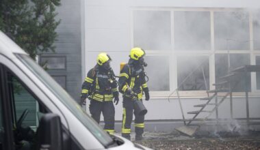 Container-Brand im Gewerbegebiet hält Feuerwehr in Atem
