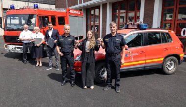 Stadt spendet zwei gebrauchte Feuerwehrfahrzeuge an Ilidža