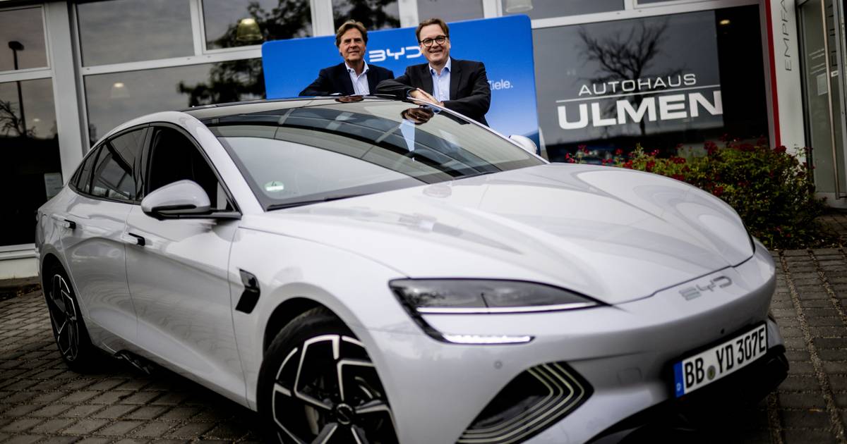 Größtes BYD-Autohaus Deutschlands eröffnet an der Automeile