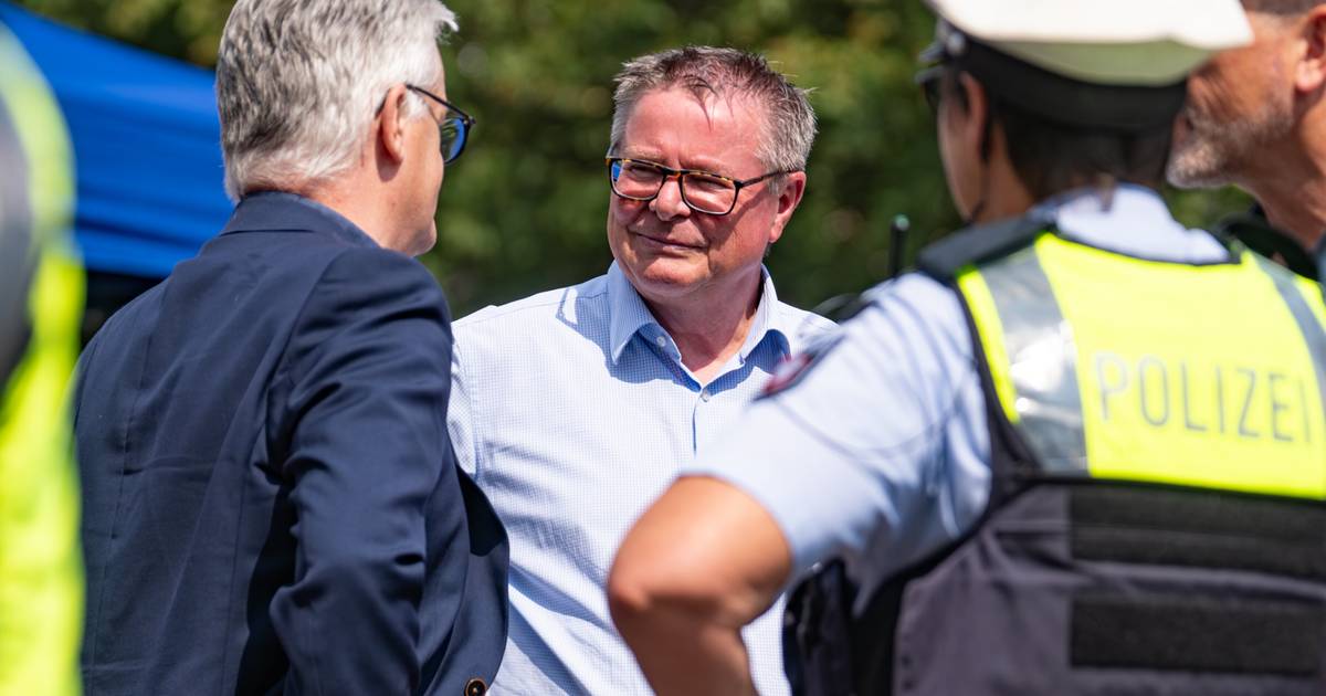 Bürgergespräch mit der Polizei Bonn auf dem Münsterplatz