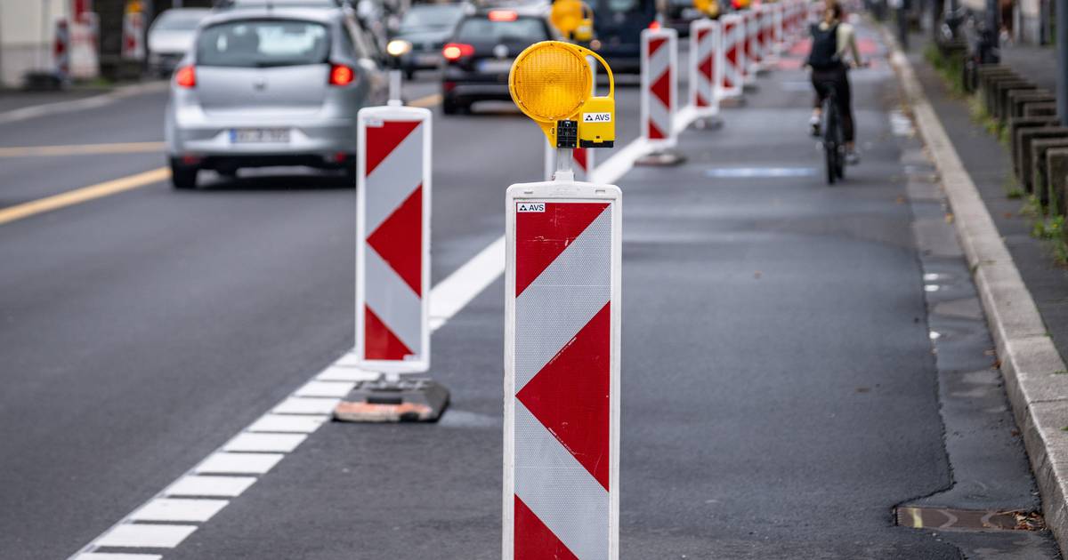 Probleme im Verkehr mit Umweltspuren, Radwege, Parken