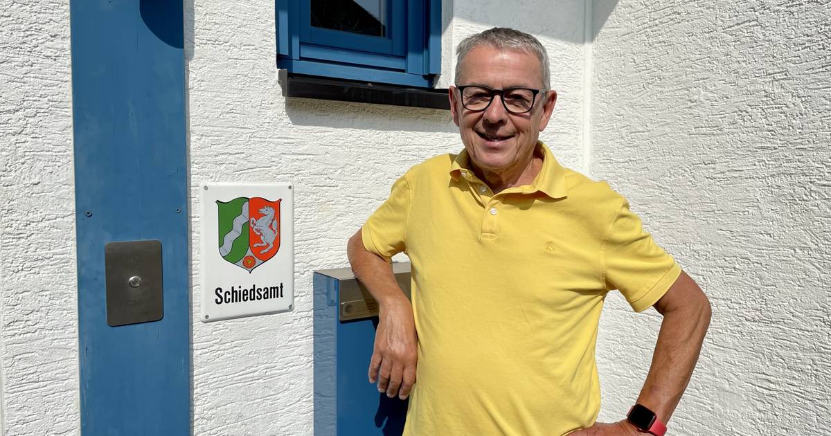 Schiedsmann Arno Mobers legt Streit unter Nachbarn bei