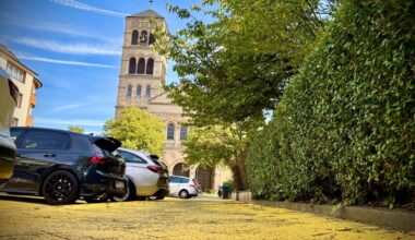 Stadt muss gelben Gehweg am Paulusplatz erneuern 