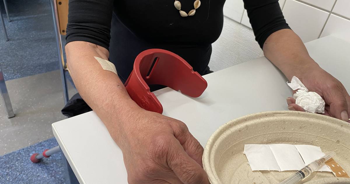 Warum Suchtkranke im Alter kaum Pflege erhalten können