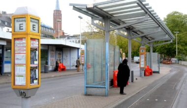 Unfall am Busbahnhof Bonn: 74-Jähriger stirbt