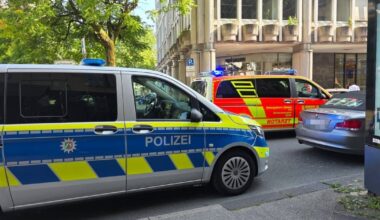 Feuerwehr findet Toten im Auto