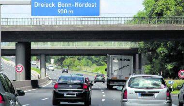 Rechtsrheinische Bahnstrecke und A59 gleichzeitig gesperrt