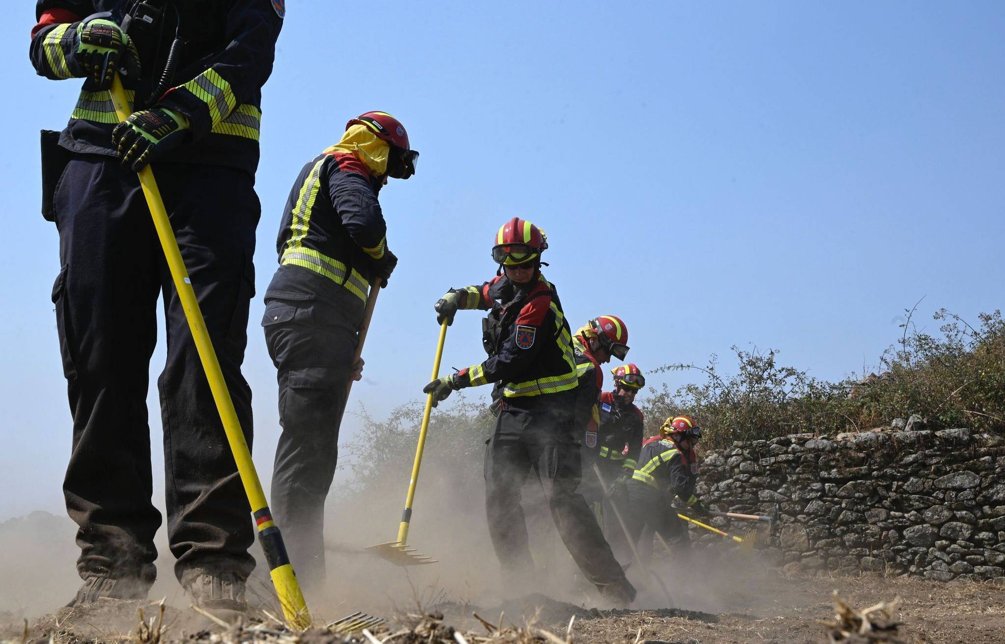 „Ein Inferno“ - Deutsche bekämpfen Mega-Brände in Spanien