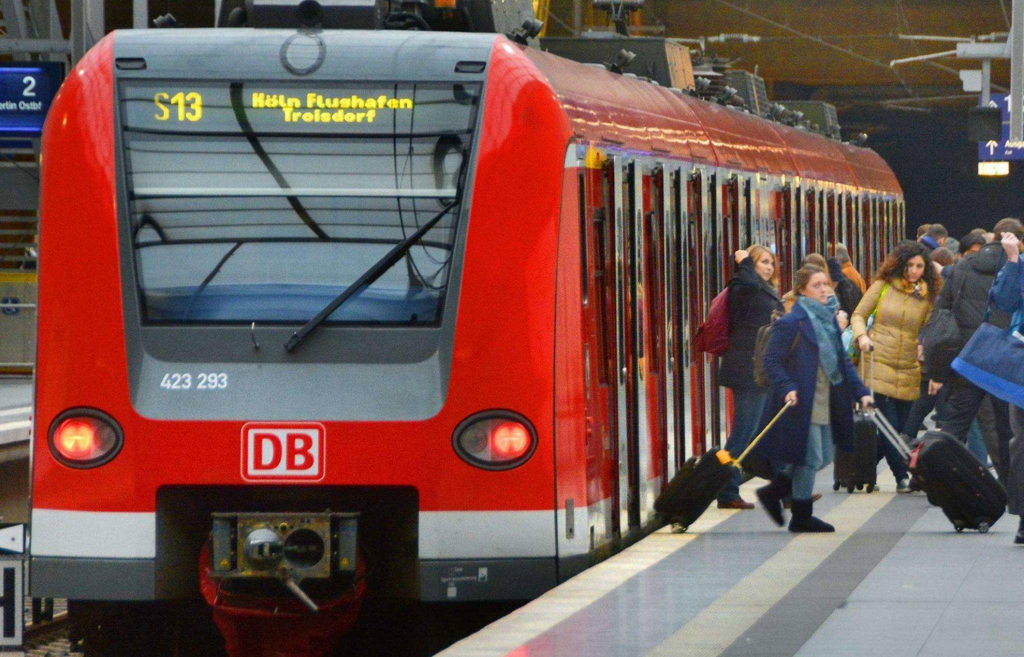 Beim Ausbau der Linie S 13 kommen die Infos nur scheibchenweise.