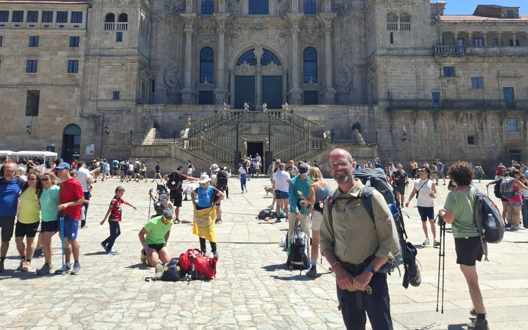  Markus Hoitz vor der Kathedrale in Santiago de Compostela. 