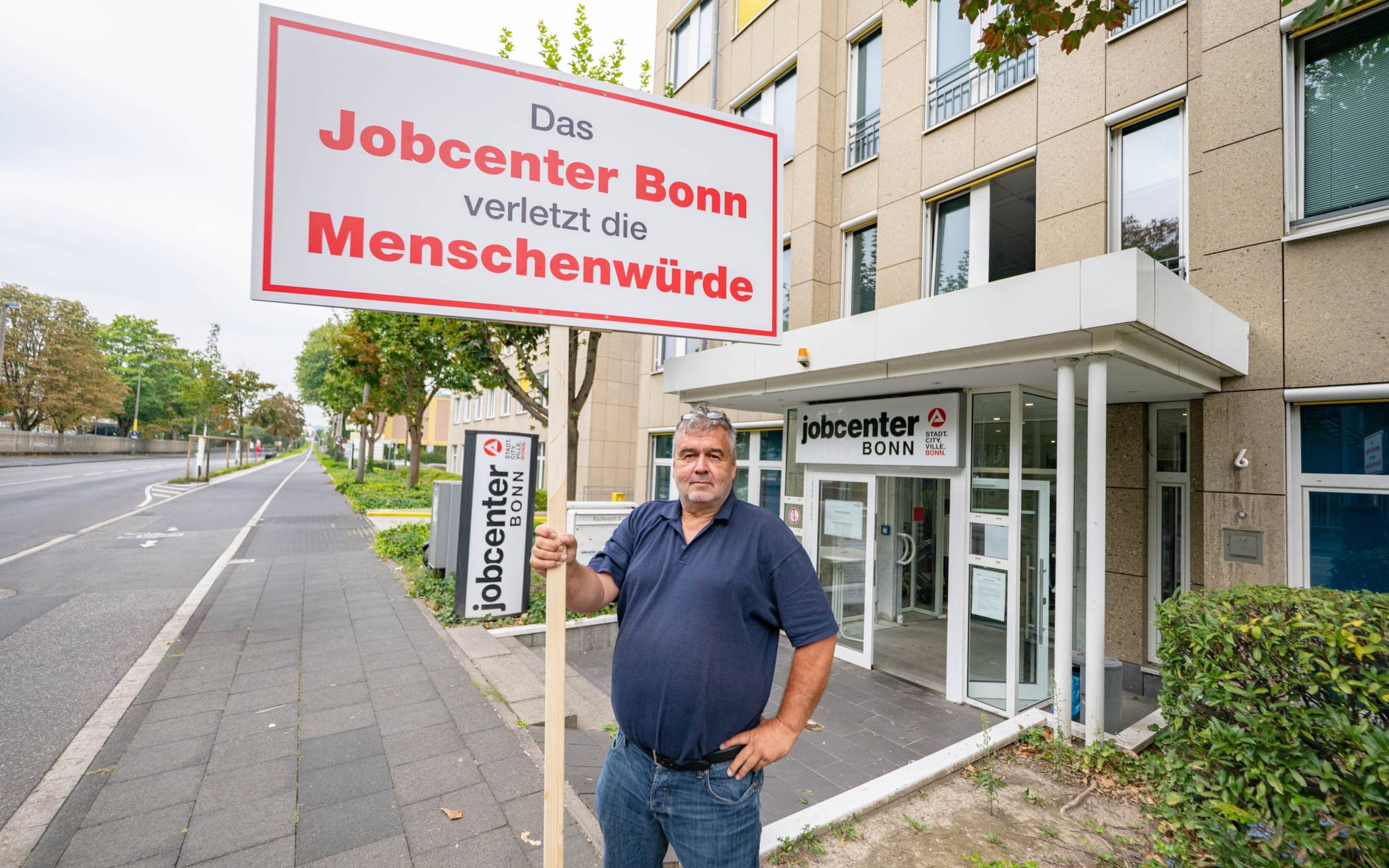 Der Bonner Aktivist Rolf Rau wirft dem Jobcenter vor, Geflüchteten das Leben zu erschweren. 