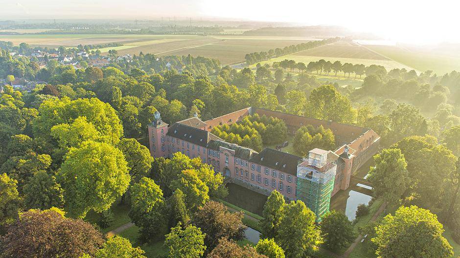 Umbau durch Denkmalschutz und Insolvenz blockiert