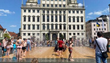 Sollte ein dauerhaftes Wasserspiel kommen?