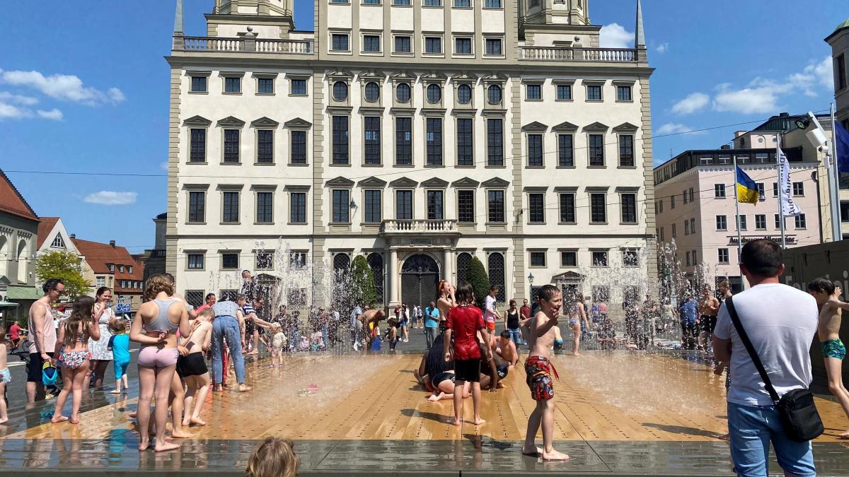 Sollte ein dauerhaftes Wasserspiel kommen?