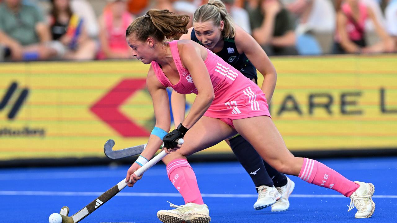 "Können besser spielen": Deutsche Hockey-Frauen mühen sich ins EM-Halbfinale