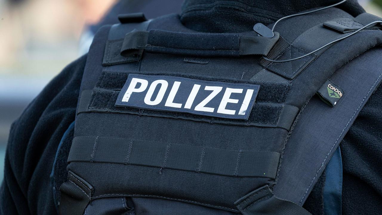 Nordrhein-Westfalen: Nach Banküberfall in Münster: Täter weiter auf der Flucht