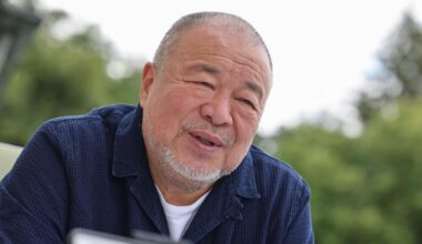 Archivbild: Der chinesische Künstler und Menschenrechtler Ai Weiwei bei einem Fototermin