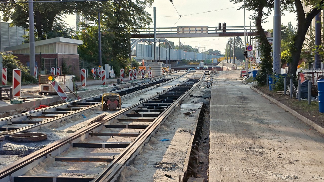 Zeppelintunnel in Bremen-Hemelingen ist für Bahnen freigegeben