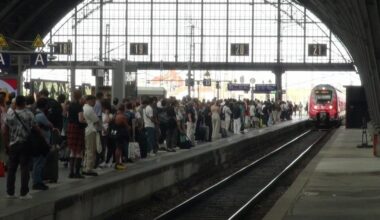 Pendlerfrust auf der Schiene: Überlastete Zugstrecken zwischen Leipzig, Dresden und Chemnitz