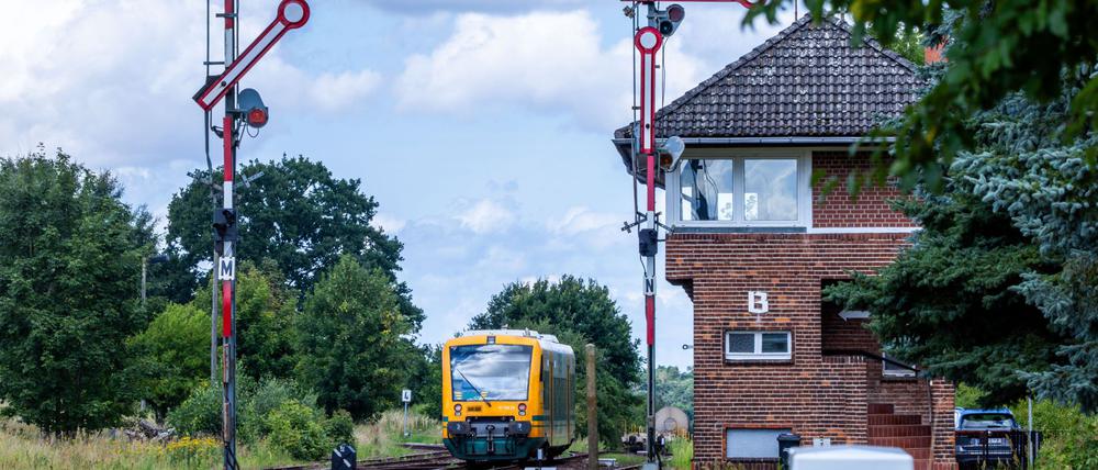 Der Bahnausbau in Brandenburg und Mecklenburg-Vorpommern soll verstärkt werden. Auch Gutachten raten zur Reaktivierung von Strecken. 