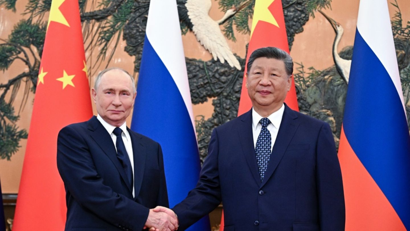 Putin (l.) und Xi in Peking