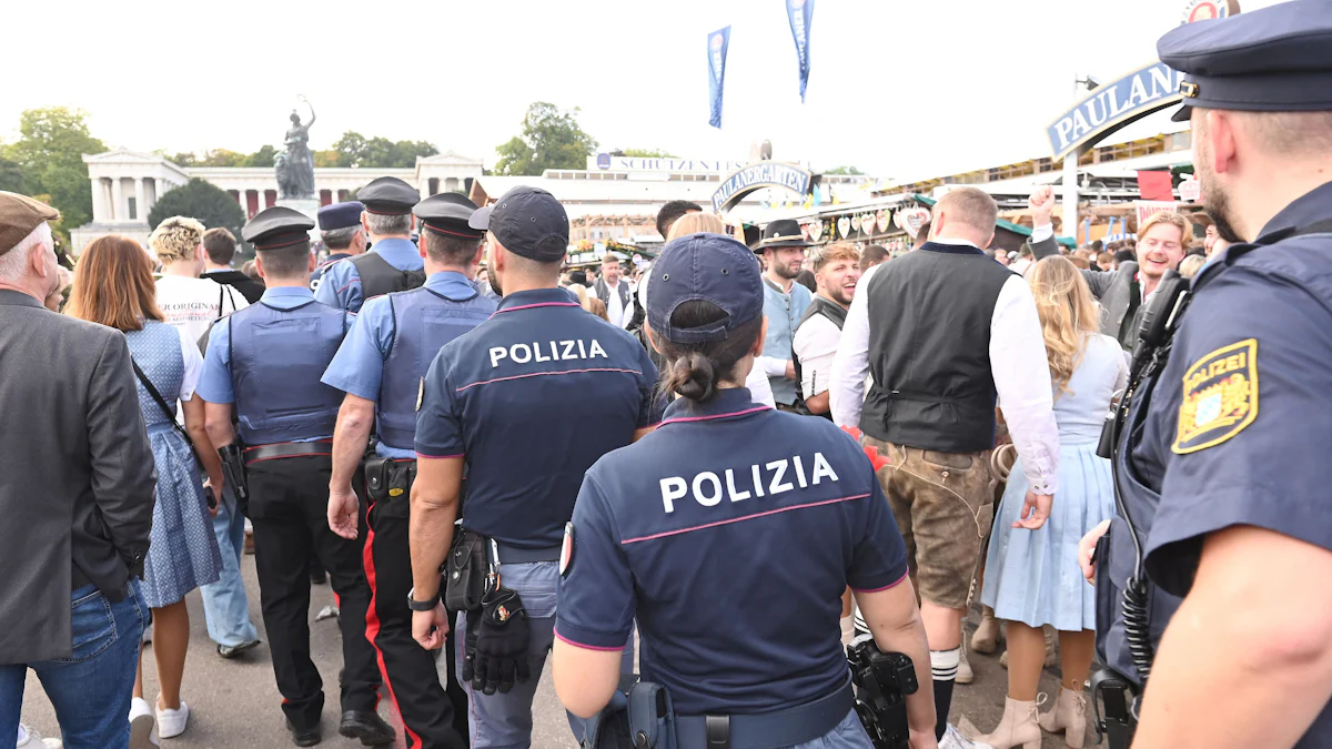 Oktoberfest 2025: Was Carabinieri und Polizia beim „Italiener-Wochenende“ erleben - München