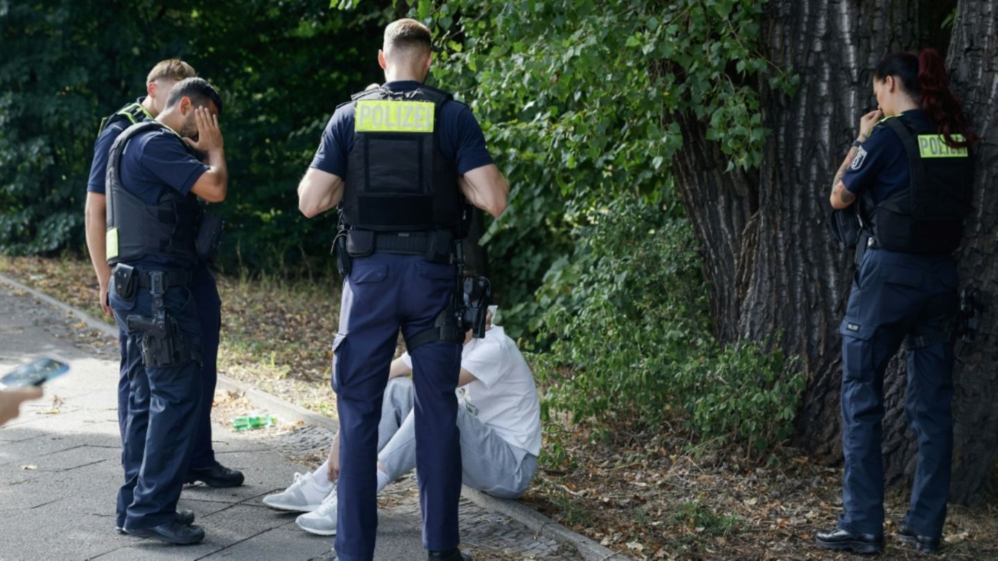 Polizeikräfte an Unfallort