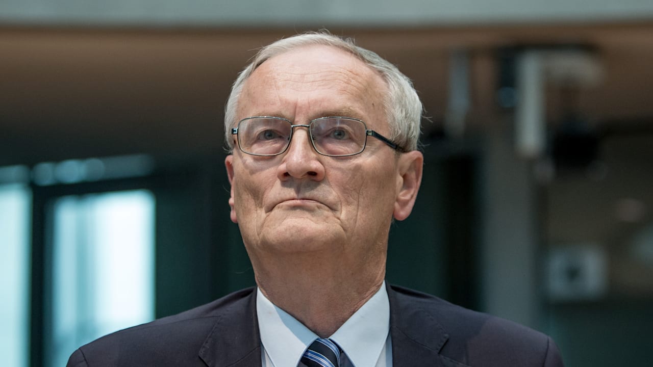 Razzia in Hamburg: Ermittler durchsuchen Sicherheitsfirma von Ex-BND-Chef | Regional