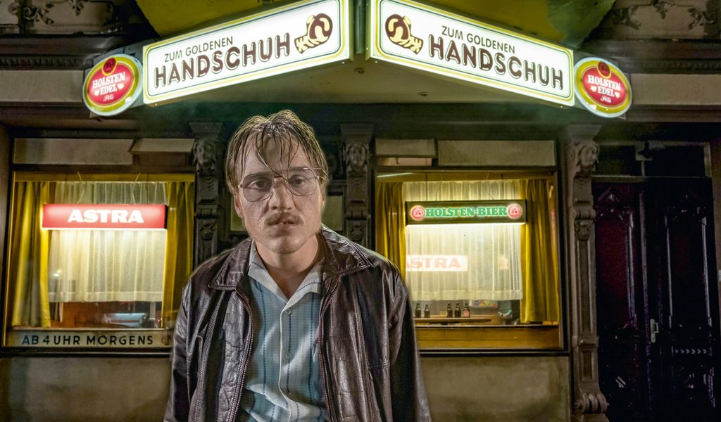 Honka für Zuhause: „Der goldene Handschuh“ wird versteigert